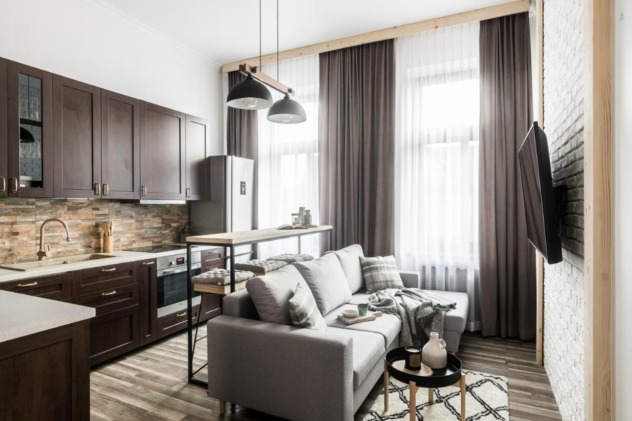 Black River Apartment Чарни-Дунаєц Екстер'єр фото